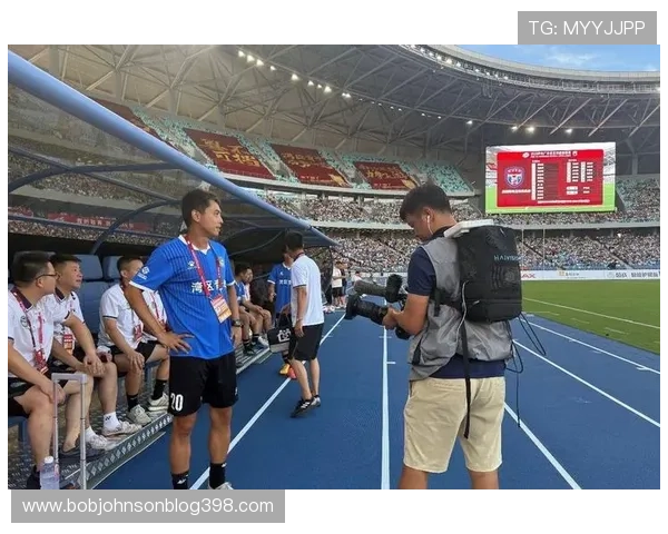 哈哈体育创新体育直播方式，提升观众沉浸式观看体验与互动感